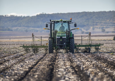 USQ and John Deere partnership developing next generation of agricultural technology